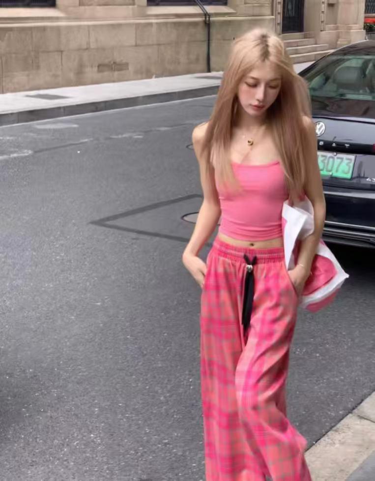 辣妹风穿搭气质出众